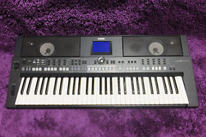 Yamaha PSR-S650 61-key Arranger Synthesizer Keyboard 650 170223