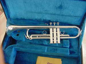 Yamaha YTR-734 professional trumpet