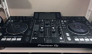 Pioneer XDJ-RX Digital DJ Controller - barely used