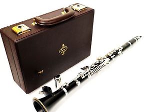 Buffet Crampon E11 Bb Clarinet Made in Germany Includes Case