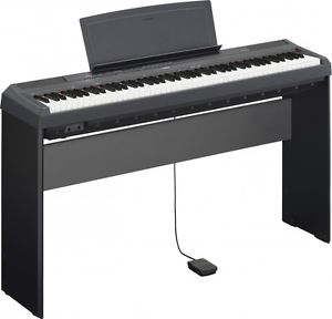 Yamaha P-115 B Set mit L-85 Holzstativ