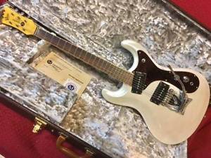 Mosrite USA The Ventures Model 1965 Reissue Pearl White Used  w/ Hard case