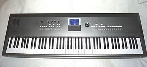Yamaha MM8 Keyboard Synthesizer 