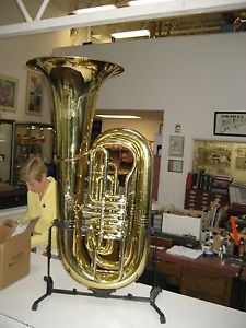 EXTRA-CLEAN V.M.I. / B & S CONCERT TUBA NO DENTS, NEVER SCHOOL OWNED,  CASE!