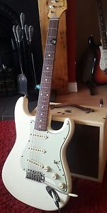 JV  Fender Stratocaster Japan Olympic White MIJ STRAT