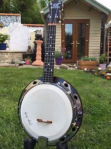 Dallas D ,George Formby, Ukulele Banjo 1930's