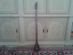 5 STRING ANTIQUE UYGHUR TANBOUR