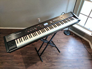 Roland RD-700NX keyboard synthesizer near MINT!-used 88 key piano for sale