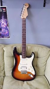 2005 Fender American Deluxe Stratocaster Electric Guitar w Hard Case - DLX Strat