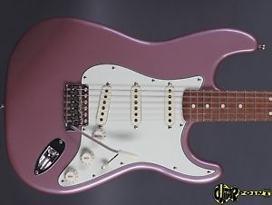 Tommy´s Special Guitars  - Burgundy Mist  -  unplayed new old stock!