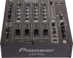 Pioneer Djm700 4 Channel DJ Mixe