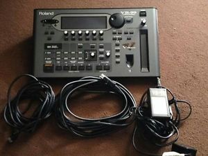 ROLAND VB99 + ROLAND FC 300 Midi Controller