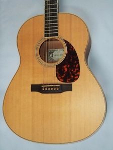 Larrivee, L-02, MH/w PU, 2011, Excellent+++ condition, with Hard Case