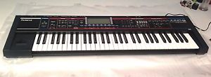 ROLAND JUNO-G KEYBOARD WORKSTATION SYNTHESIZER MIDI - PERFECT CONDITION