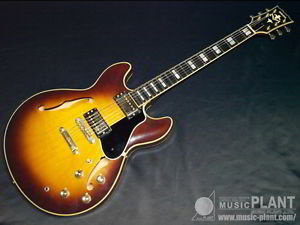 YAMAHA SA2000 Used  w/ Hard case