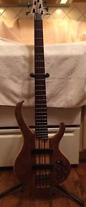 Ibanez BTB 675   5 String Bass Guitar