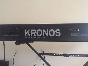 Korg Kronos 2 88 Keyboard Synthesizer