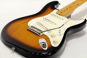 Fender American Vintage 57 Stratocaster Thin Lacquer 2-Color Sunburst
