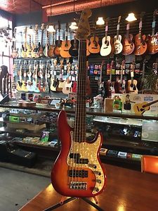 Fender 60th American Deluxe Precision Bass V