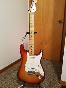 2014 Fender American Standard Stratocaster-MINT CONDITION!!