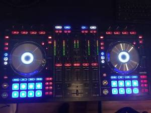 Pioneer DDJ-SX Digital DJ Controller