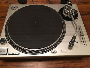 Technics SL-1200 MK2 Direct Drive Turntable w/ AT-120E Cartridge NO DJ USE GREAT