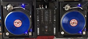 Technics SL 1200 MK2 Turntables Traktor Z2 Mixer & Odyssey Stealth Blk Coffin