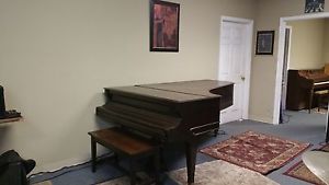 Steinway & Sons B