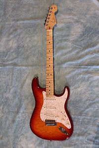 Fender Custom Shop Deluxe Stratocaster Birds Eye Maple Neck MINT!!