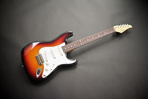 SUHR CLASSIC  ANTIQUE de 2016 U.S.A.