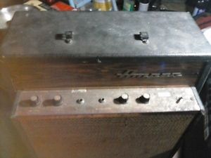 (1960'S GUITAR AMP VINTAGE) USED. AMPEG GOLEN GLOW REVERBOJE