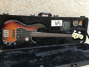 Fender Magnificent 7 Limited Edition Precision PJ Bass