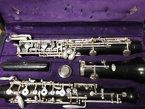 F. Loree Oboe ak Royal