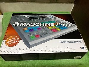 Native Instruments Maschine Studio Recording Interface - Software (White)