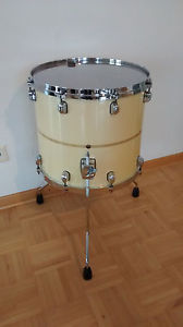 Tama Starclassic Bubinga Elite 16" x 14" Floortom White Pearl with Diamond Inlay