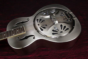 Gretsch Guitars G9221 Bobtail Steel Round-Neck Acoustic-Electric Guitar 032003