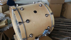 DW Drum Workshop Performance Series 18x24 Natural Hi Gloss Lacquer Bass Drum