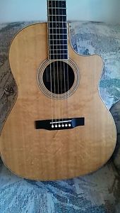 LARRIVEE LV-03R Acoustic Electric BEAR CLAW TOP