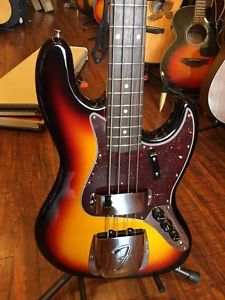 Fender American Vintage 64 Jazz 