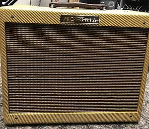 Victoria 20112 14 watt Guitar Amp