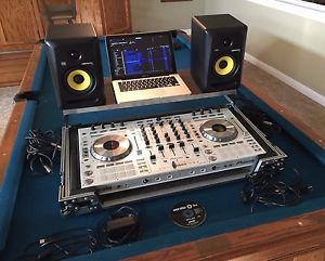 WHITE Pioneer DDJ-SX Digital Controller w/Flight Case & (2) KRK Rokit5 Monitors