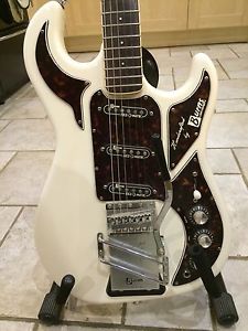 Burns Guitar Marvin Anniversary Edition 1964-2004. Burns Hard Case, Signed......