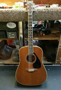 Yamaha LW-15 acoustic dreadnought guitar solid  top 1995
