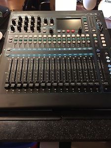Allen & Heath QU-16