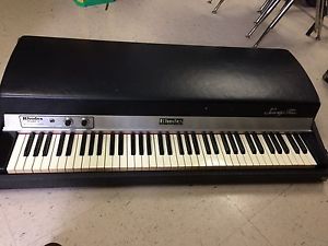 Fender Rhodes Mark 1 73 key stage