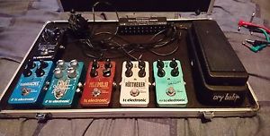 Guitar effects pedal board (includes all pedals) TC Electronics + Cry Baby