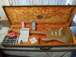 Fender Golden Stratocaster Guitar 50th Anniversary 50s 1954 Strat Tele vintage