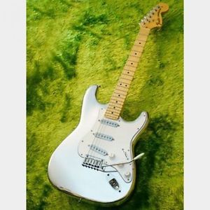 Fender  Modified Stratocaster guitar FROM JAPAN/512