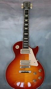 GIBSON LES PAUL STANDAR TRADITIONAL 2013 HERITAGE CHERRY BURST WITH CASE.