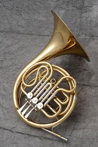 USED ​​YAMAHA YHR-311 French Horn Free shipping